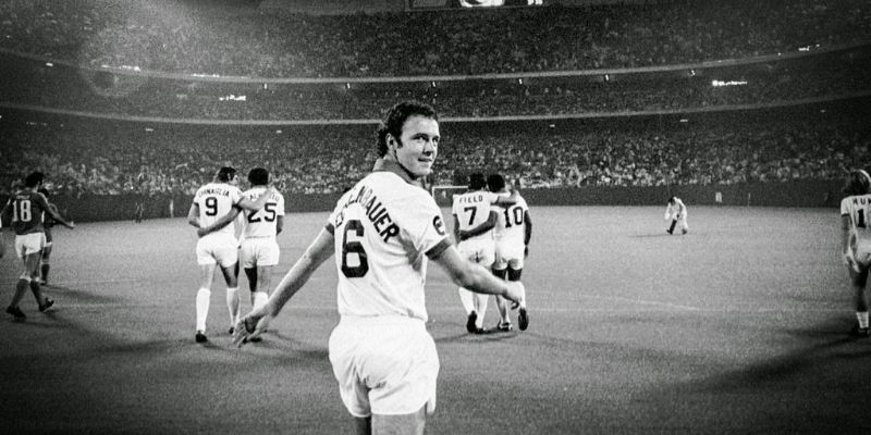 Đội trưởng Franz Beckenbauer